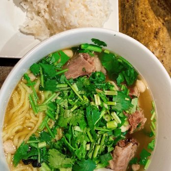 Liliha Bakery - Oxtail soup with saimin - Bakeries Near Me - Honolulu, Hawaii
