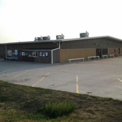 Badlands Saloon Liquor And Lanes - Room for parking your RV