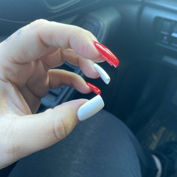 Ombre Nails Lounge - Nail Salons Near Me - Folsom, California