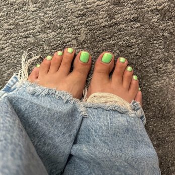 Oil & Buff - Loyal clients make there own pictures - Nail Technicians Near Me - Cincinnati, Ohio