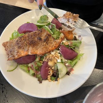 Barley & Salt - Pierre salad with grilled salmon - American Near Me - North Conway, New Hampshire Barley & Salt - Pierre salad with grilled salmon - American Near Me - North Conway, New Hampshire