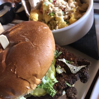 TownHall - Southern Chicken Sandwich with Turmeric Spiced Cauliflower - New American Near Me - Cleveland, Ohio
