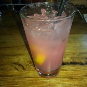 10 Barrel Brewing - West Side Bend - I got a huckleberry lemonade and YES it has alcohol and tastes DELICIOUS!!!:-) - Brewpubs Near Me - Bend, Oregon