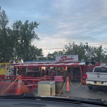 Sara's - Burgers Near Me - Erie, Pennsylvania Sara's - Burgers Near Me - Erie, Pennsylvania