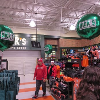 DICK'S Sporting Goods - Inside Dick's Sporting Goods Store Picture #3 - Outdoor Gear Near Me - Daly City, California