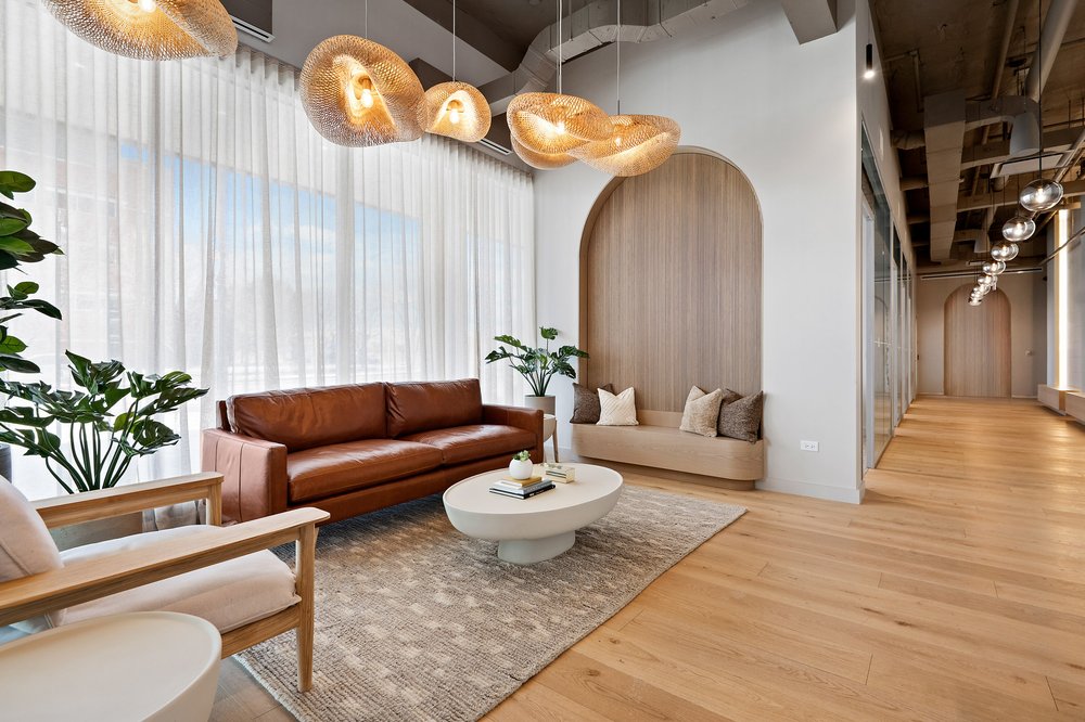 THE LYDIAN Updated May 2024 28 Photos 513 S Damen Ave, Chicago