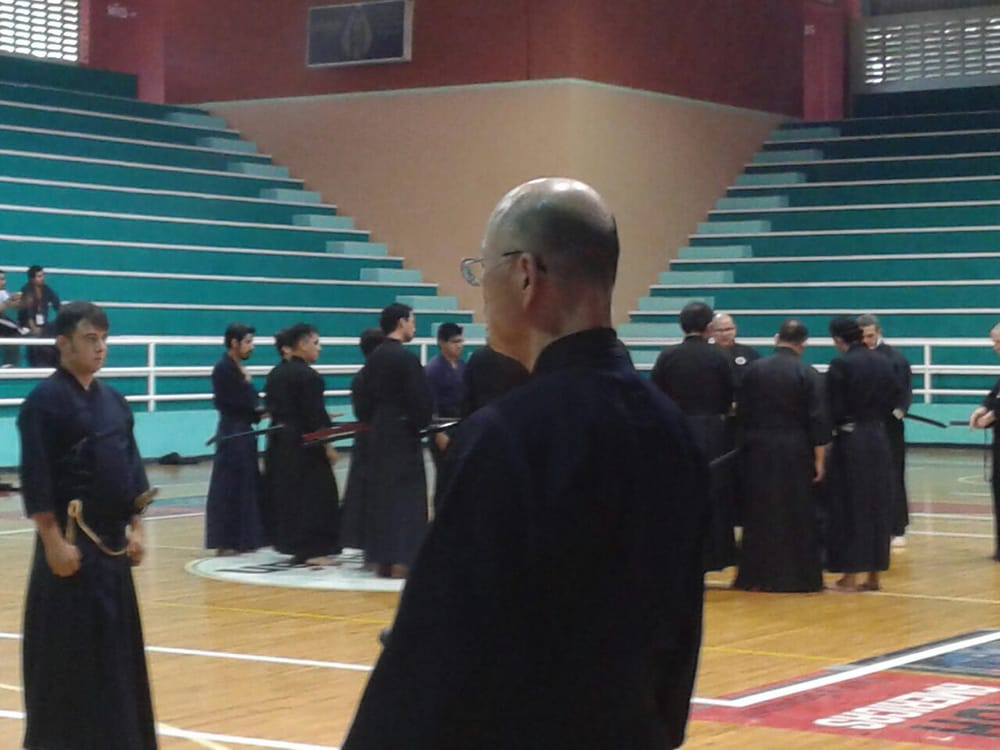 ESCUELA DE ESCRITORES LEOPOLDO PENICHE VALLADO Avenida Itzaes 501 C