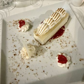 Everglades Restaurant - Torched Key Lime Cheesecake Meringue Dessert - Seafood Near Me - Orlando, Florida Everglades Restaurant - Torched Key Lime Cheesecake Meringue Dessert - Seafood Near Me - Orlando, Florida