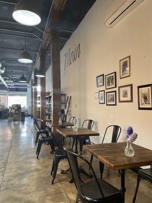 Bodega South Main by null