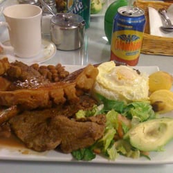 Aires De Colombia - Bandeja Paisa- delicioso!