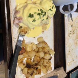 Eggs Benedict