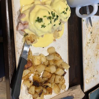 First Watch - Eggs Benedict - Breakfast & Brunch Near Me - Clermont, Florida