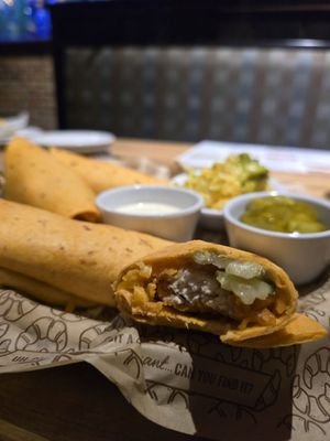 Cheddar's Scratch Kitchen by null