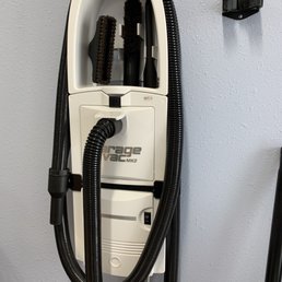 We also purchased a garage vac. Powerful suction and easy to use. We also purchased a garage vac. Powerful suction and easy to use.