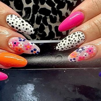 Top Nails - Nail Salons Near Me - Chicago, Illinois