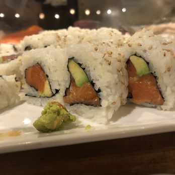Chiba ken - Look how much fish is in the roll!! - Sushi Bars Near Me - Honolulu, Hawaii Chiba ken - Look how much fish is in the roll!! - Sushi Bars Near Me - Honolulu, Hawaii
