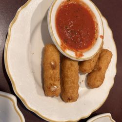 McLean Family Restaurant - Mozzarella sticks