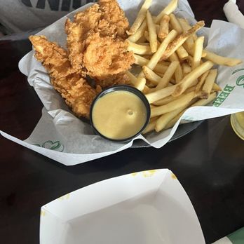 Beef 'O' Brady's - Appetizer and - American Near Me - Apopka, Florida