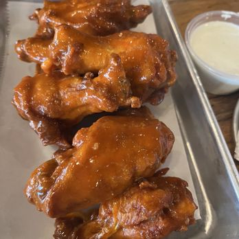 Felix's Pizza Pub - Wings - Pizza Near Me - St. Louis, Missouri Felix's Pizza Pub - Wings - Pizza Near Me - St. Louis, Missouri