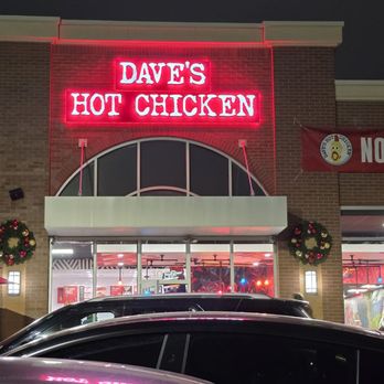 Dave's Hot Chicken - Front - Chicken Shop Near Me - Des Peres, Missouri