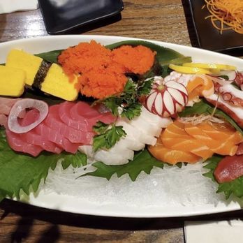 Kumo Sushi - Our sashimi platter round 1. Description in post! Fresh and pretty! - Sushi Bars Near Me - Houston, Texas Kumo Sushi - Our sashimi platter round 1. Description in post! Fresh and pretty! - Sushi Bars Near Me - Houston, Texas