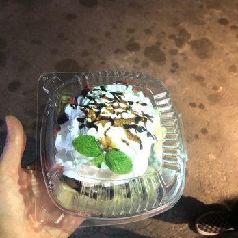 Delicioso Bistro - The strawberry and banana Crepe - Diners Near Me - Modesto, California