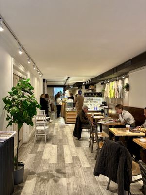 Velvette Black by null