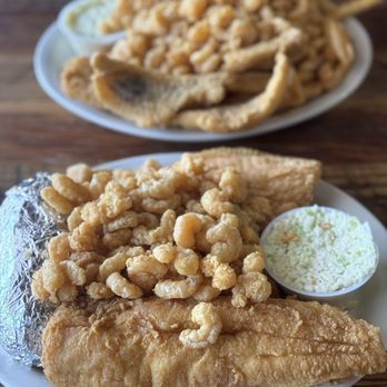 Mayflower Seafood Restaurant - Seafood Near Me - Lenoir, North Carolina Mayflower Seafood Restaurant - Seafood Near Me - Lenoir, North Carolina