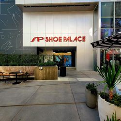 Shoe Palace