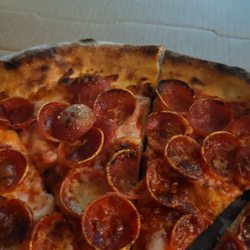 Romo’s Pizza - The "New Yorker" is absolutely gross this use to be a favorite but my cats shit looks more appetizing than this