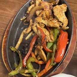 Chicken Fajitas / Fajitas de Pollo Chicken Fajitas / Fajitas de Pollo