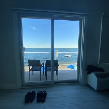 Falmouth Tides - Hotels Near Me - Falmouth, Massachusetts