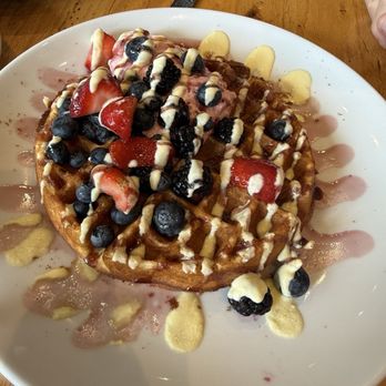 Wildberry Pancakes and Cafe - Pancakes Near Me - Chicago, Illinois Wildberry Pancakes and Cafe - Pancakes Near Me - Chicago, Illinois