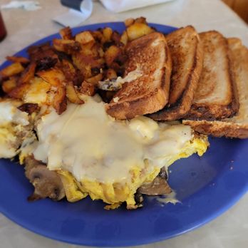 Somewhere in Time Cafe - Breakfast & Brunch Near Me - Mystic, Connecticut