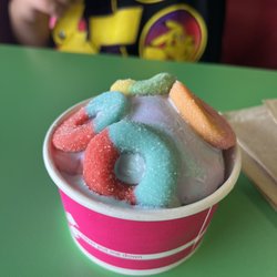 La Michoacana Plus - Bakersfield - Bubblegum Ice Cream with candy