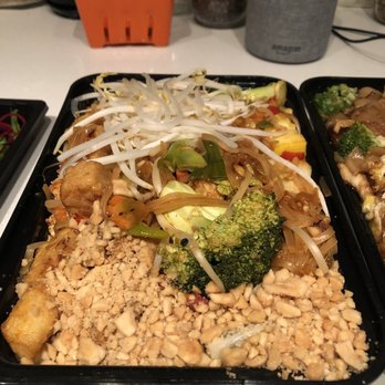 Asia Nine - Vegetarian Pad Thai - Sushi Bars Near Me - Gaithersburg, Maryland