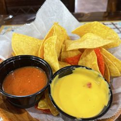 Taqueria Chapala Jalisco - Chips and salsa and queso (complimentary)