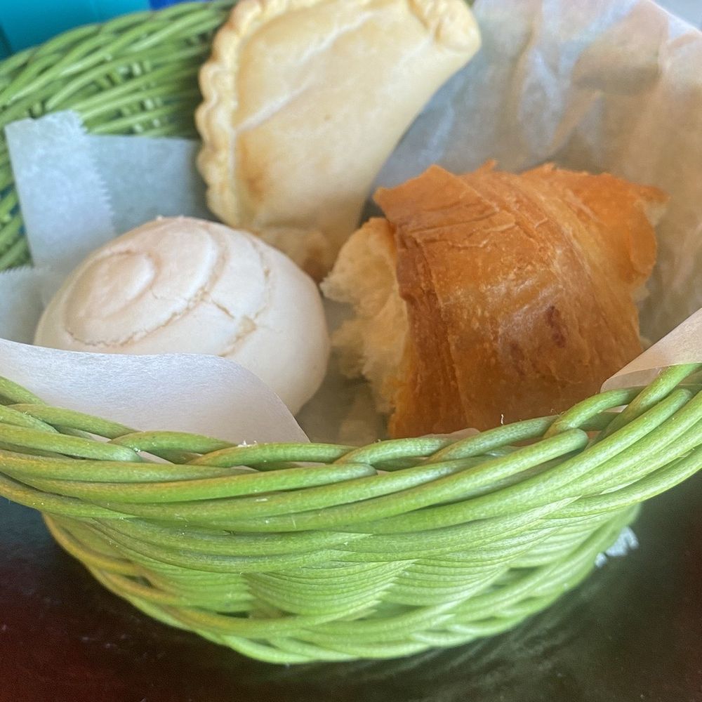 La Wheela - Bread basket. All our food was good, but we dug into it before I could get pics. ‍ - Bikes Near Me - El Paso, Texas
