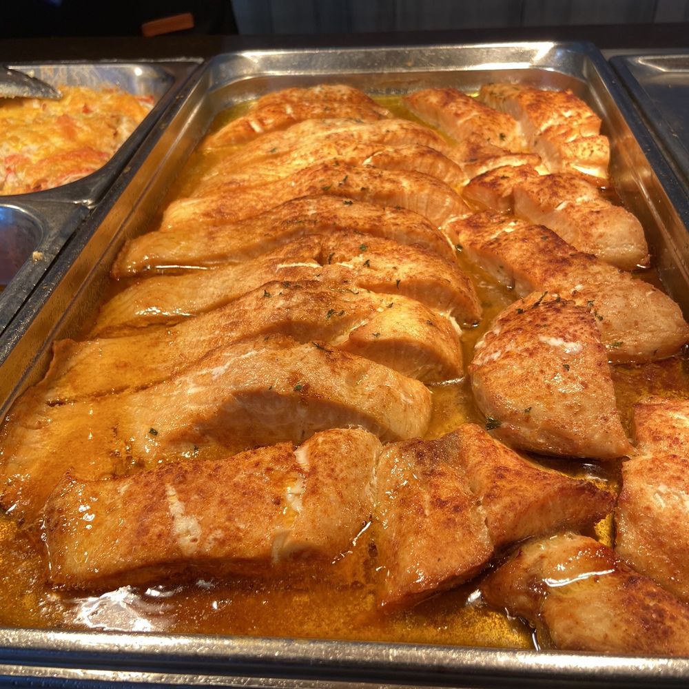 Golden Panda Buffet - Baked salmon very well made - Buffets Near Me - Baldwin Park, California