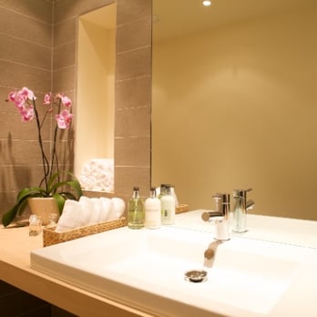 Cherrybank Dental Spa - Luxury Bathrooms - Orthodontists Near Me - Edinburgh, EDH Cherrybank Dental Spa - Luxury Bathrooms - Orthodontists Near Me - Edinburgh, EDH