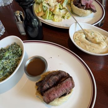 Chops & Lobster Bar - Seafood Near Me - Atlanta, Georgia