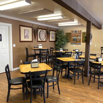 The Full Belly Deli - Interior restaurant Feb 22, 2020 - Delis Near Me - Paso Robles, California The Full Belly Deli - Interior restaurant Feb 22, 2020 - Delis Near Me - Paso Robles, California