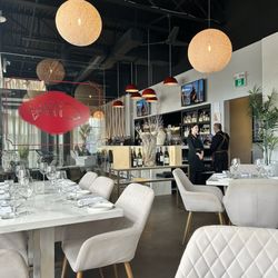 Fishbone Kitchen + Grill - Interior