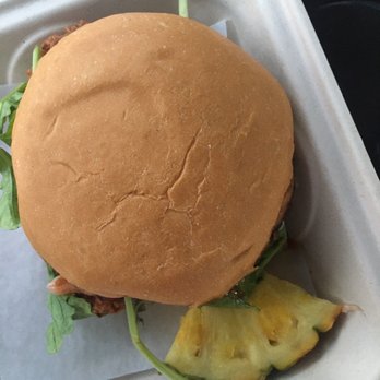 Fish Bar Deli - Chicken sandwich - Seafood Markets Near Me - Kapaa, Hawaii