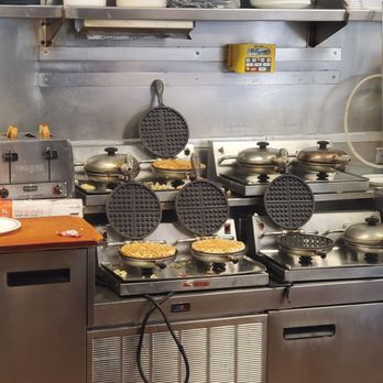 Waffle House - Waffles in action~~ - Breakfast & Brunch Near Me - Atlanta, Georgia Waffle House - Waffles in action~~ - Breakfast & Brunch Near Me - Atlanta, Georgia