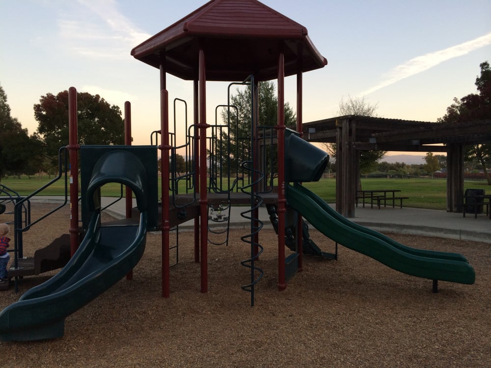 Marlin Pound Neighborhood Park Logo
