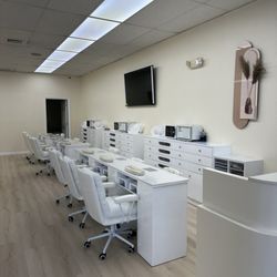 Organic Nail & Spa