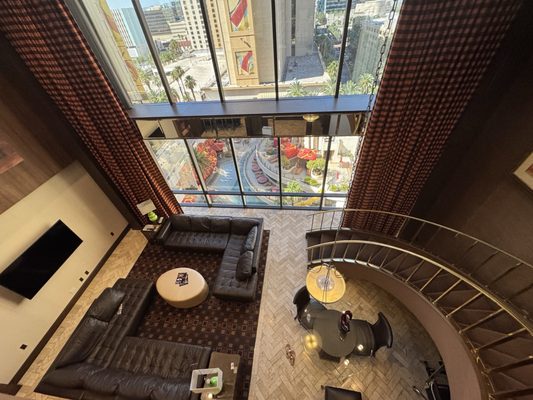 Golden Nugget Carson Tower by null