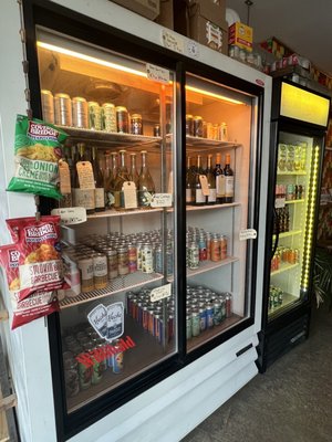 Tommy's Wine Bar by null