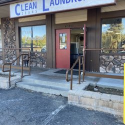 Clean Jeans Laundromat - Sadness, needs a manager to complete routine upkeep on entire site-